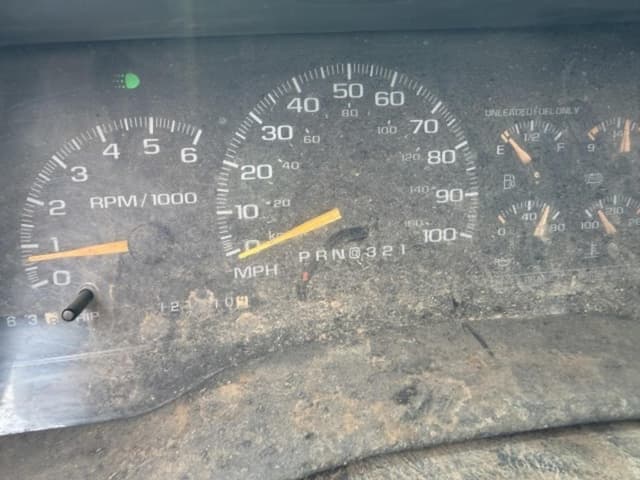 Image of Chevrolet 2500 equipment image 4