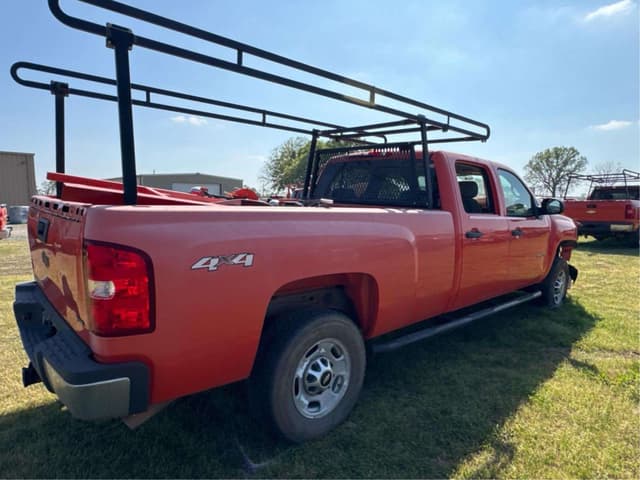 Image of Chevrolet 2500 equipment image 4