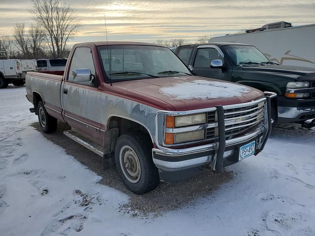 Image of Chevrolet 2500 equipment image 1