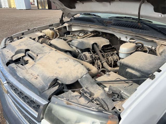 Image of Chevrolet 2500 equipment image 4