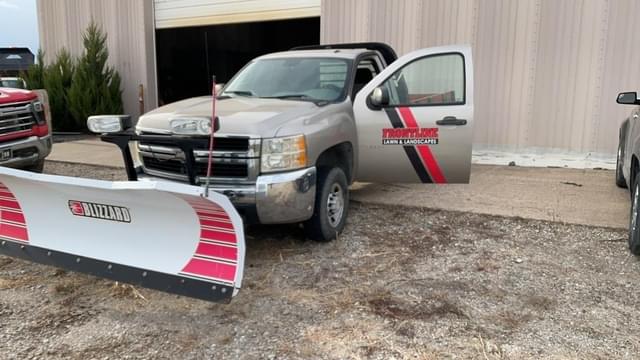 Image of Chevrolet 2500HD equipment image 1