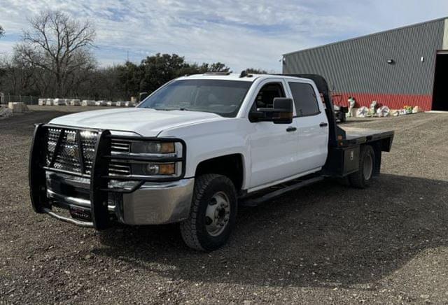 Image of Chevrolet 3500 equipment image 3