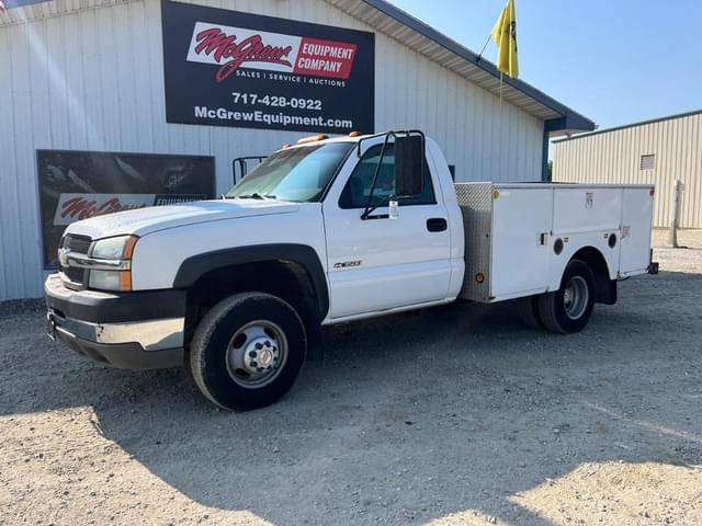Image of Chevrolet 3500 equipment image 1
