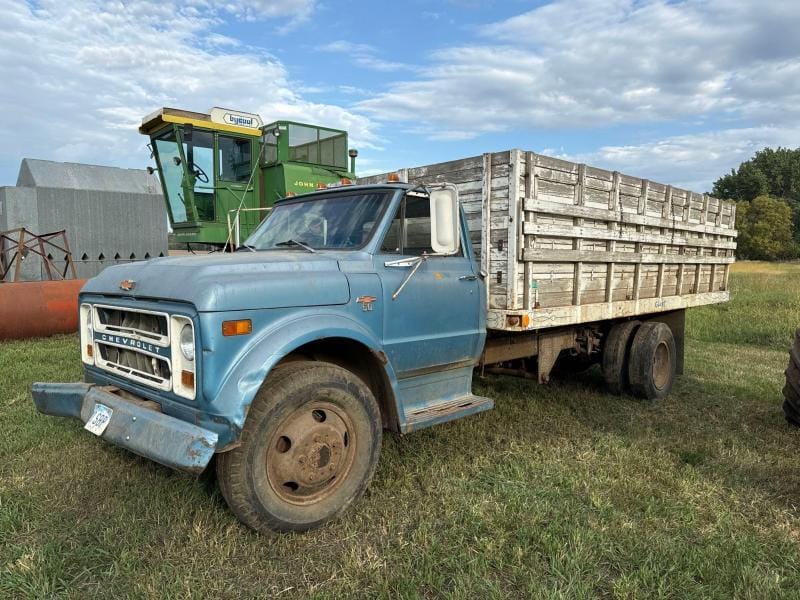 Main image Chevrolet 50