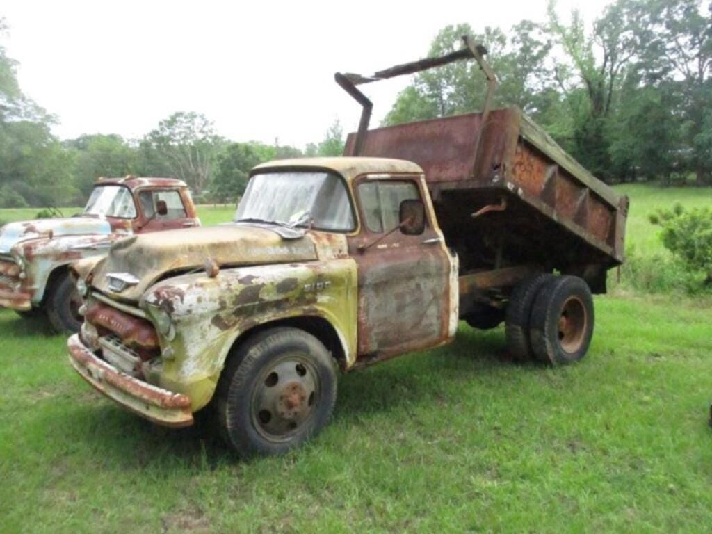 Main image Chevrolet 6100