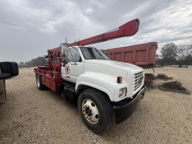 Image of Chevrolet 6500 equipment image 4