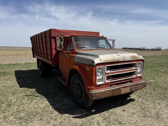 Image of Chevrolet C50 equipment image 3