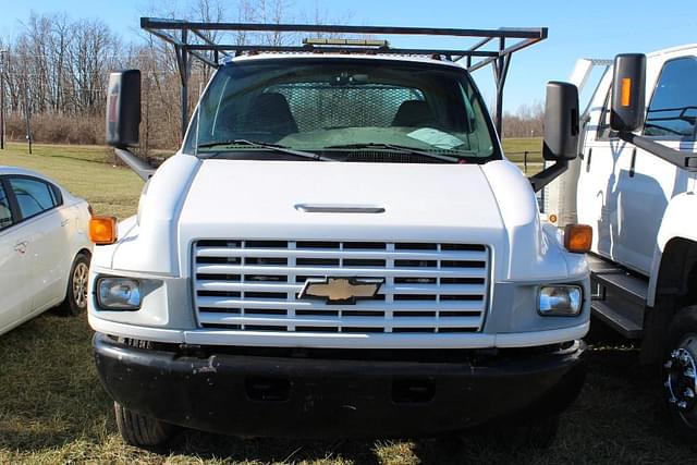 Image of Chevrolet C5500 equipment image 1