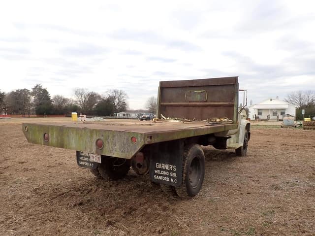 Image of Chevrolet C60 equipment image 2