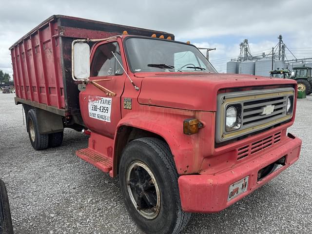 Image of Chevrolet C65 equipment image 2