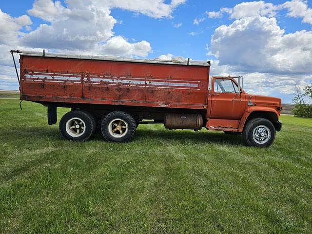 Image of Chevrolet C65 equipment image 3