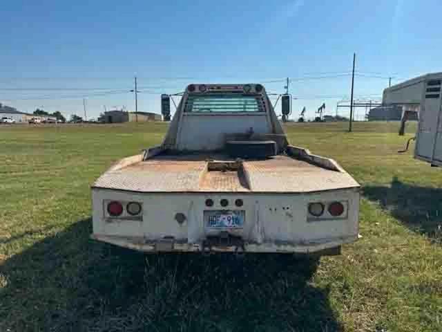 Image of Chevrolet C6500 equipment image 3