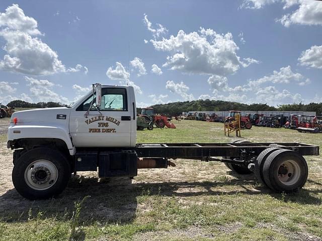 Image of Chevrolet C7500 equipment image 1