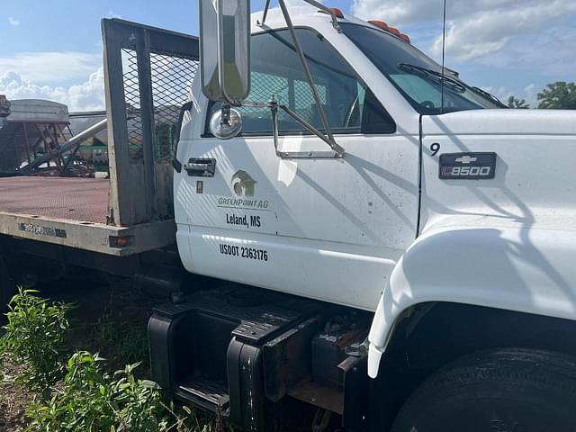 Image of Chevrolet C8500 equipment image 2
