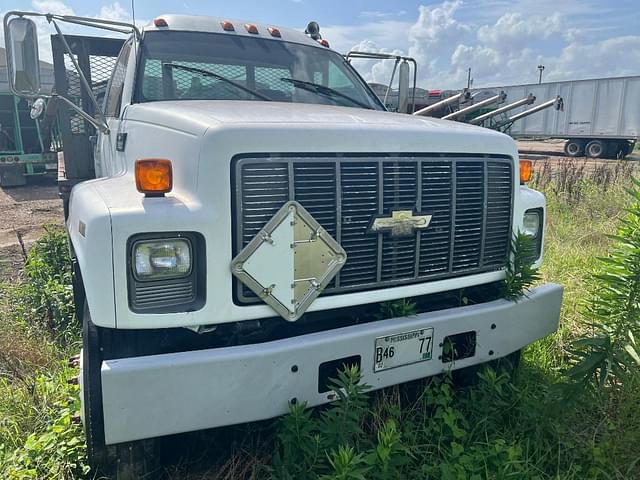 Image of Chevrolet C8500 equipment image 1