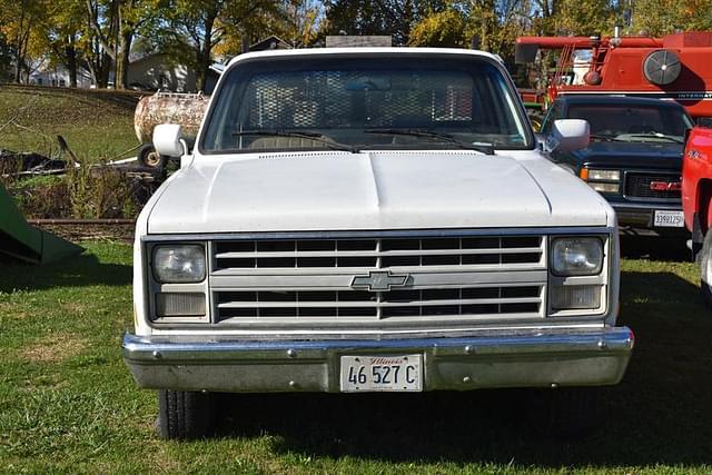 Image of Chevrolet Custom Deluxe equipment image 1