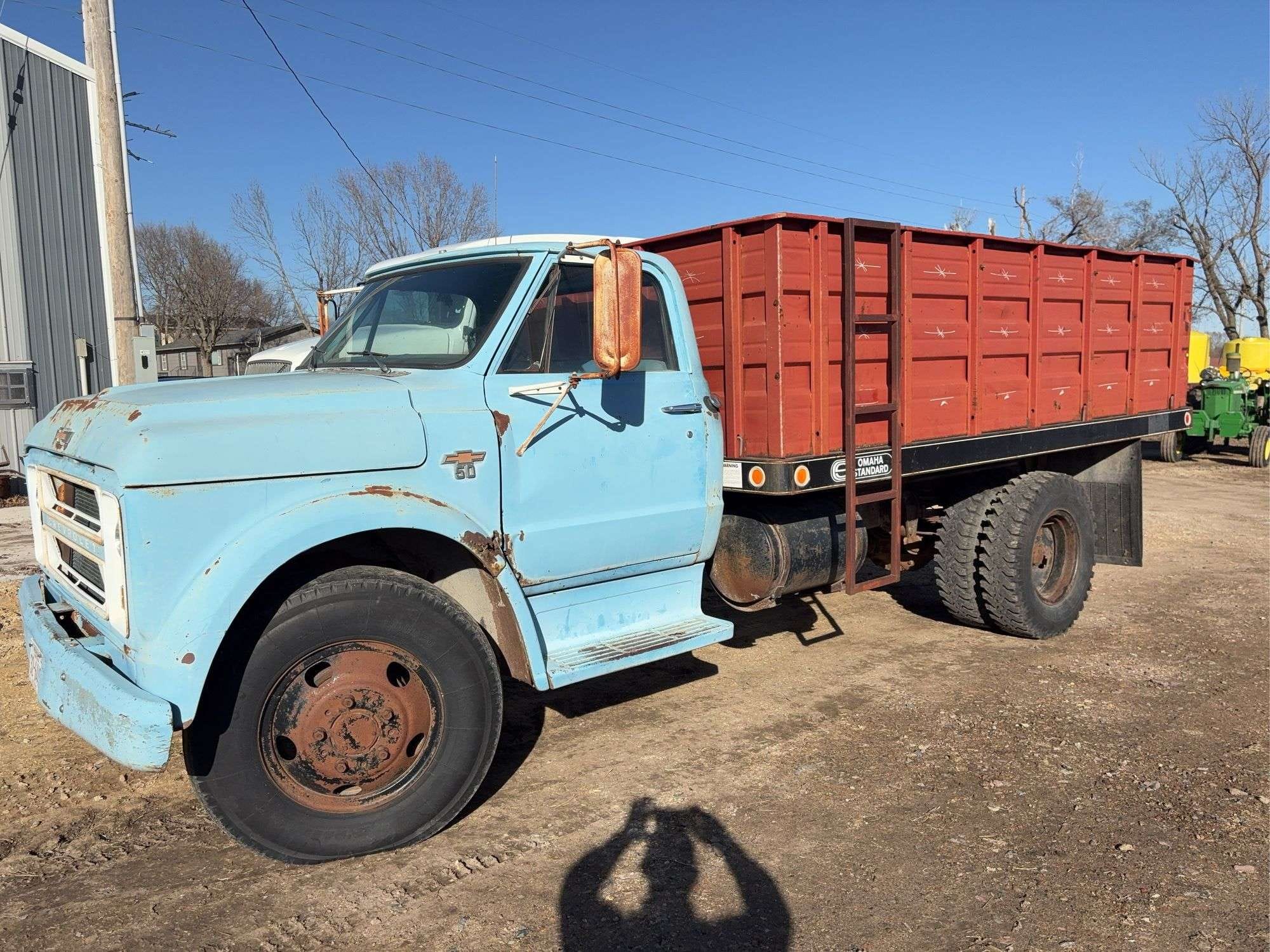 Chevrolet 70 Grain Truck Equipment Image0