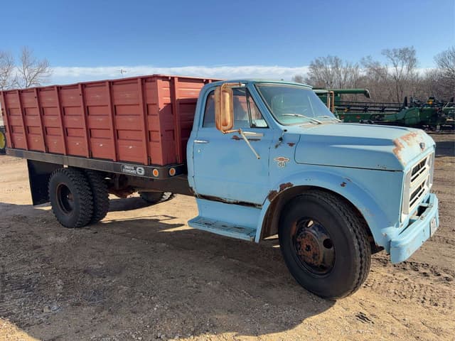 Image of Chevrolet 70 Grain Truck equipment image 1