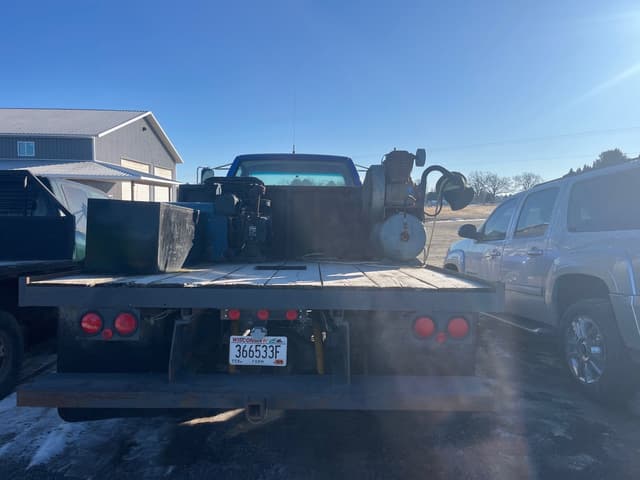 Image of Chevrolet Kodiak equipment image 2