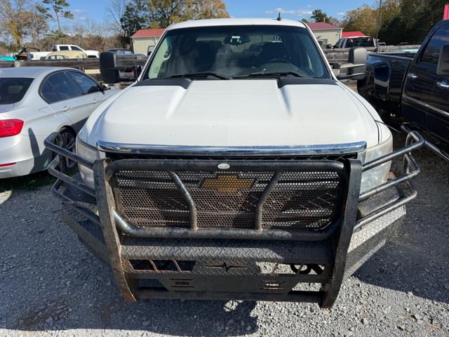 Image of Chevrolet 2500HD equipment image 2