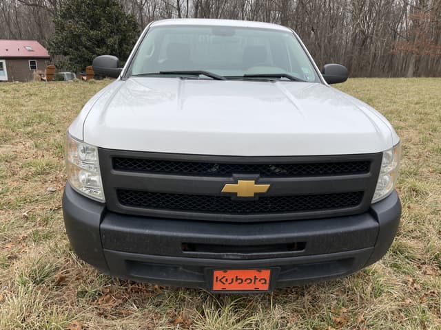 Image of Chevrolet Silverado equipment image 1