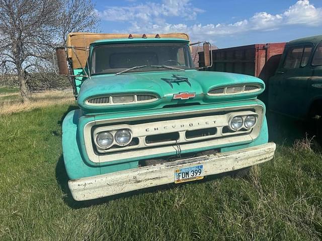 Image of Chevrolet Viking 60 equipment image 1