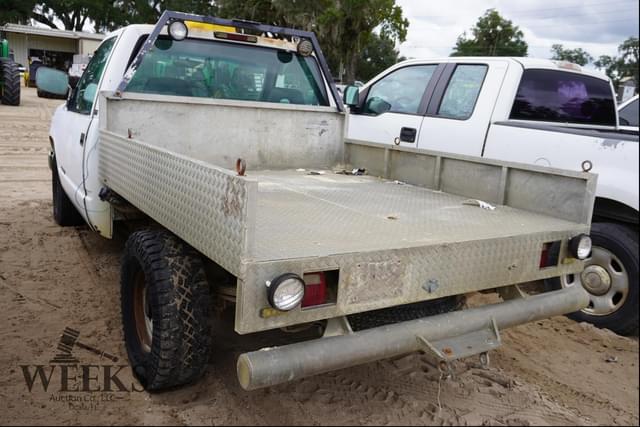 Image of Chevrolet 1500 equipment image 4