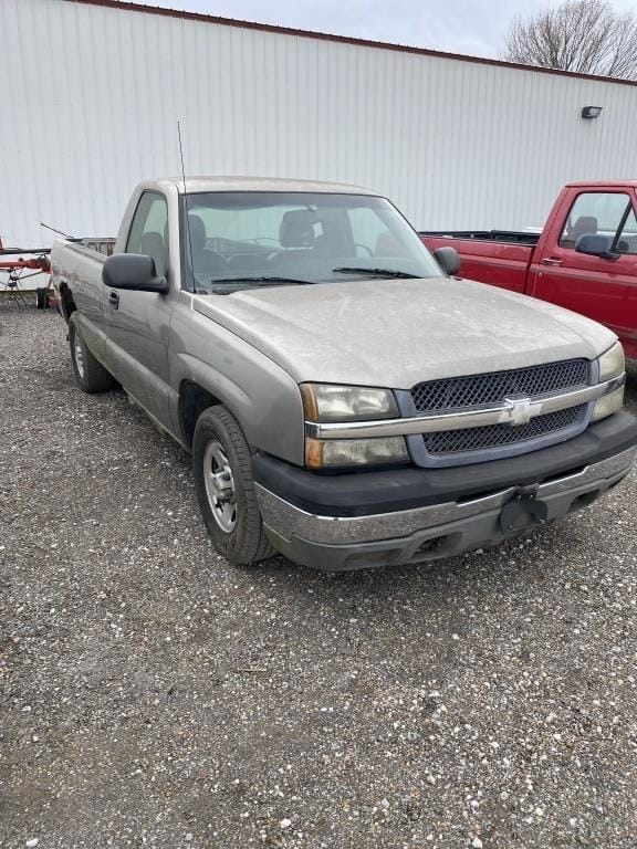 Chevrolet 1500 Equipment Image0