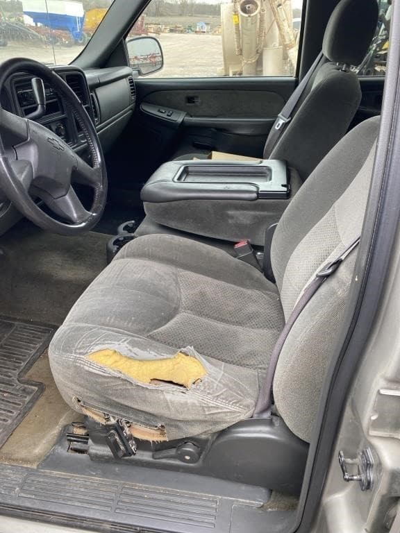 Image of Chevrolet 1500 equipment image 4