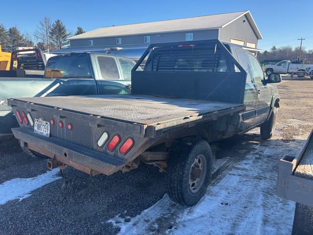 Image of Chevrolet 1500 equipment image 3