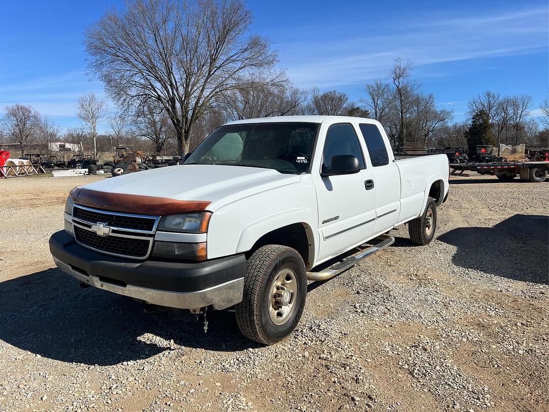 Image of Chevrolet 2500 Primary image