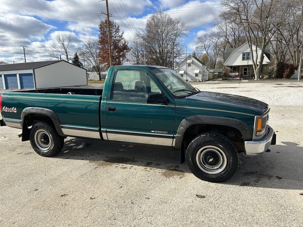 Chevrolet 2500 Equipment Image0