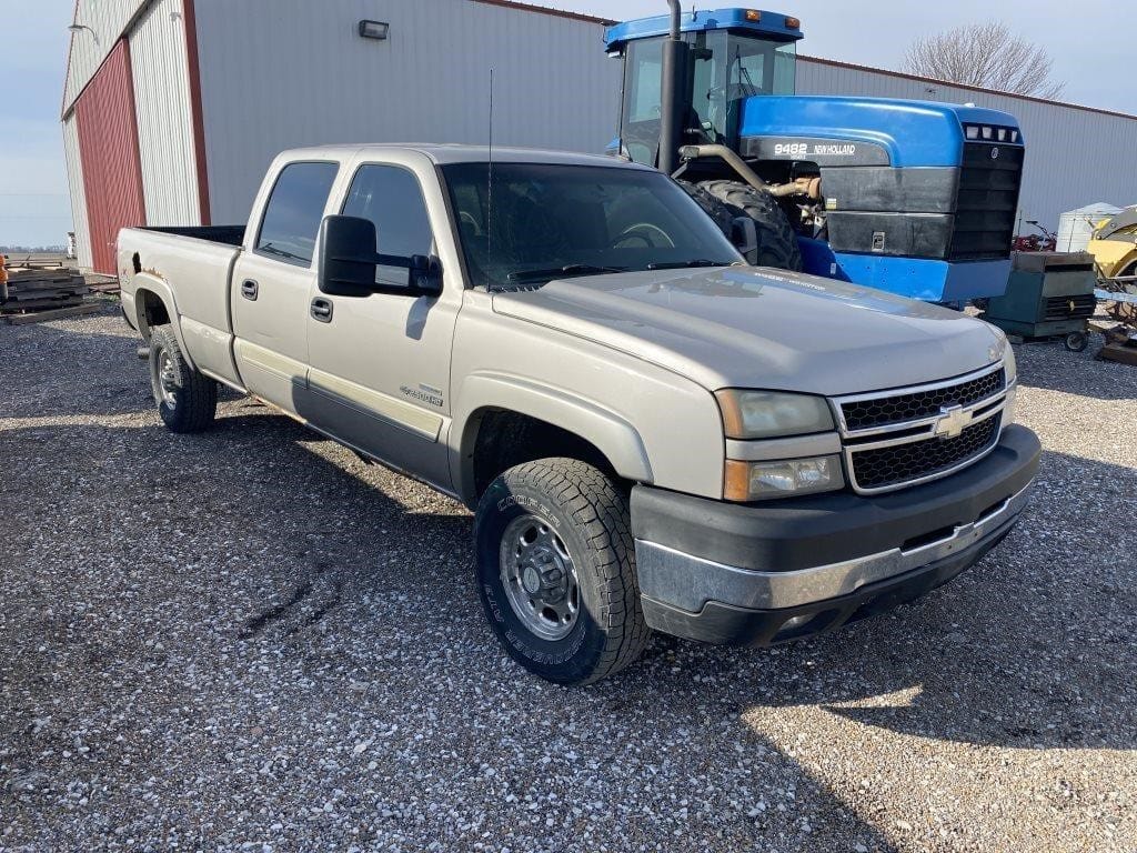 Chevrolet 2500 Equipment Image0