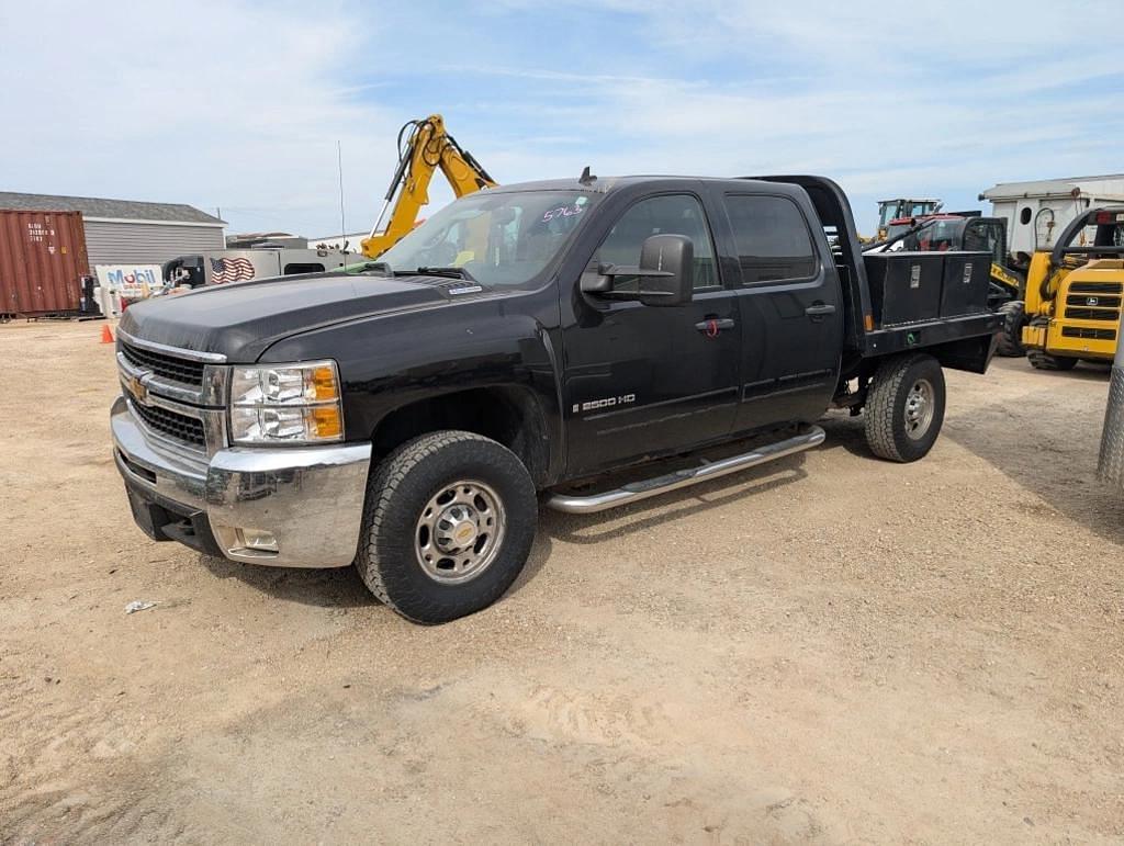 Image of Chevrolet 2500HD Primary image