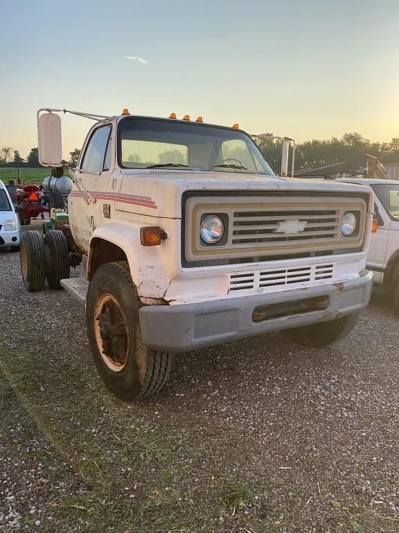 Image of Chevrolet 70 equipment image 1