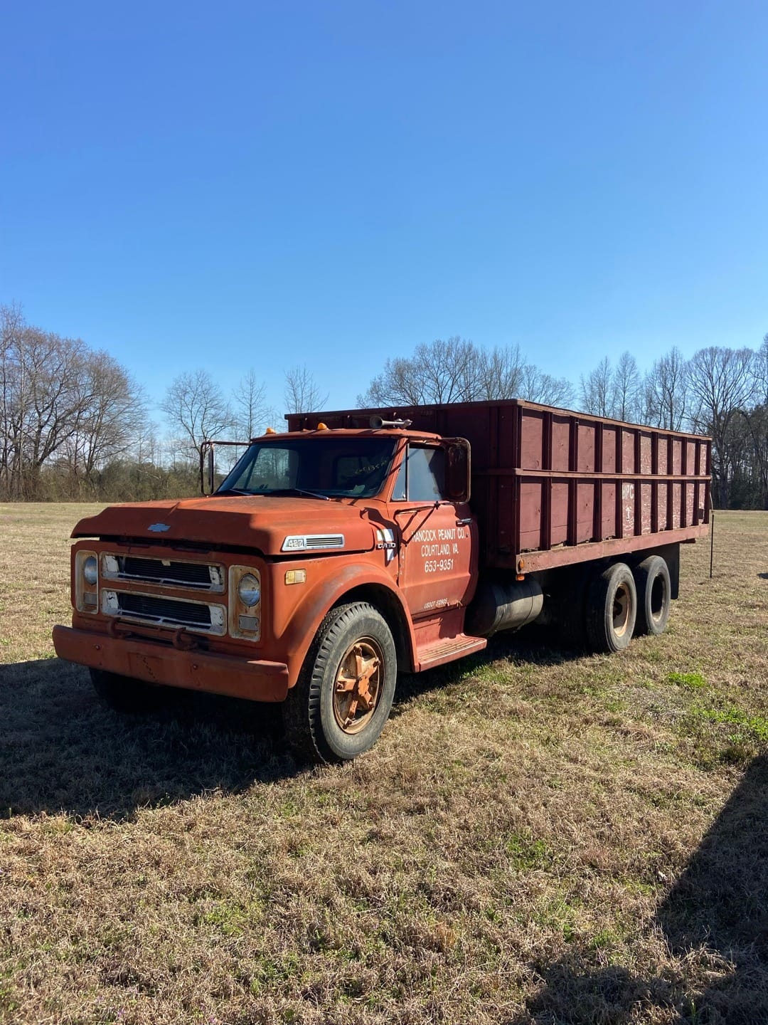 Chevrolet C60 Equipment Image0