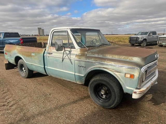 Image of Chevrolet C10 equipment image 2