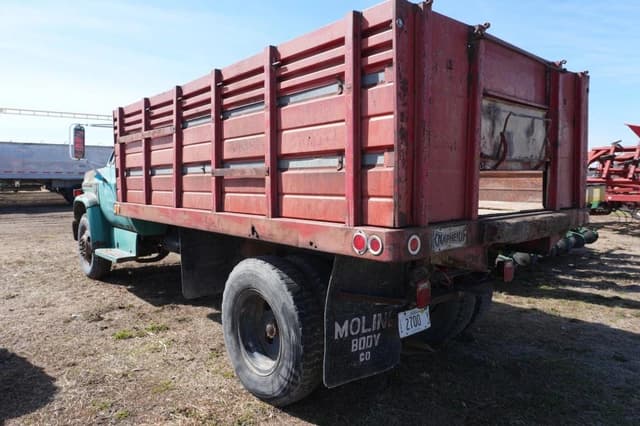 Image of Chevrolet C65 equipment image 2