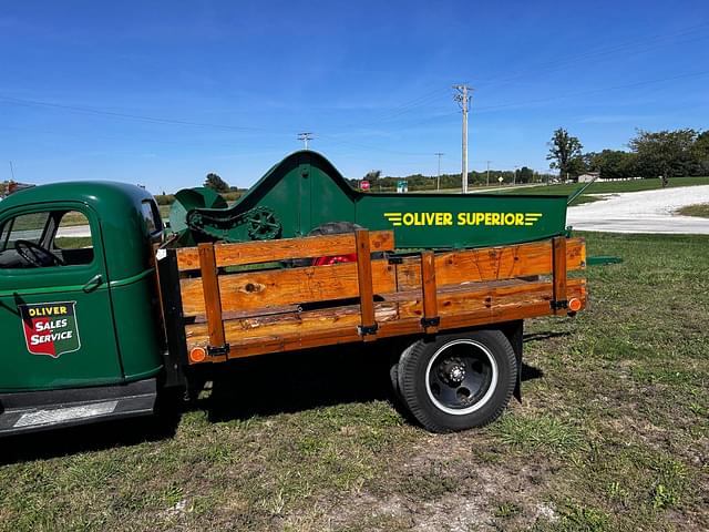 Image of Chevrolet Undetermined equipment image 2