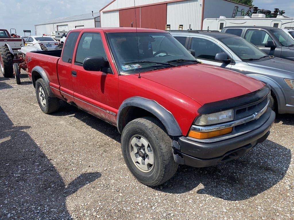 Image of Chevrolet S10 Primary image