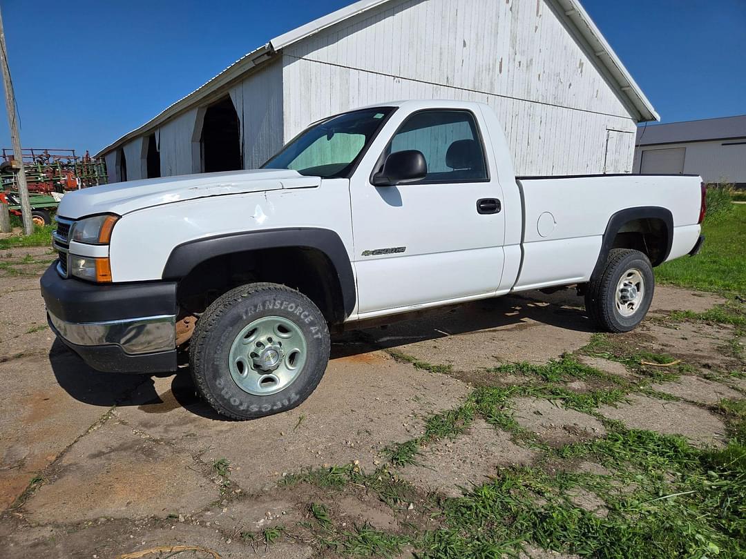 Image of Chevrolet 2500 Primary image