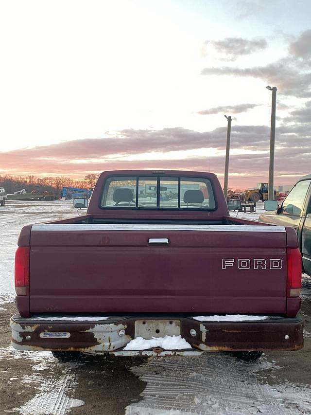 Image of Ford F-150 equipment image 4