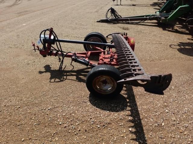 Image of Case IH 1100 equipment image 2