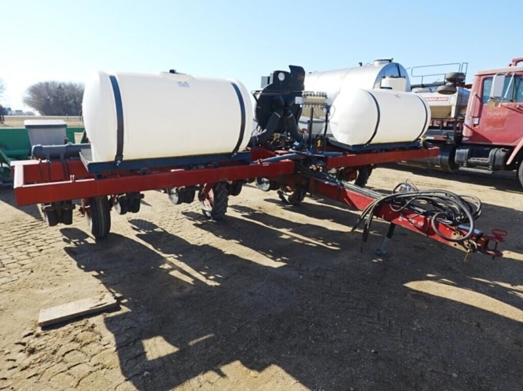 Case IH 1200 Equipment Image0