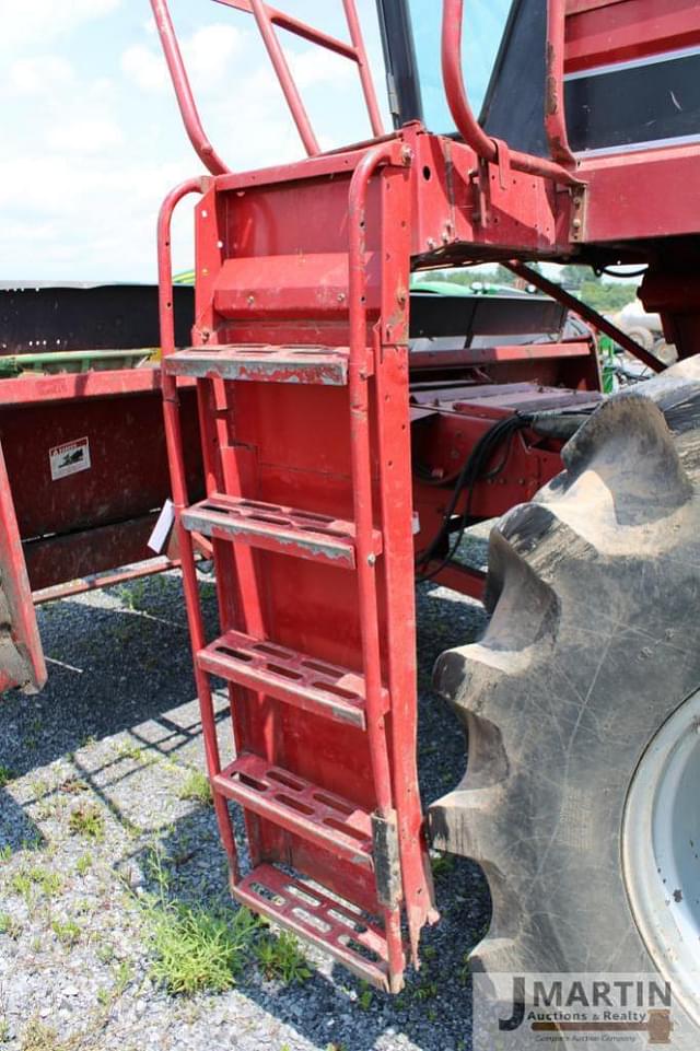 Image of Case IH 1688 equipment image 4
