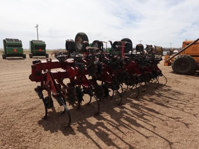 Image of Case IH 183 equipment image 3