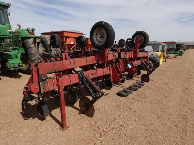 Image of Case IH 183 equipment image 1