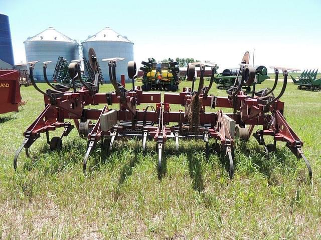 Image of Case IH 183 equipment image 3