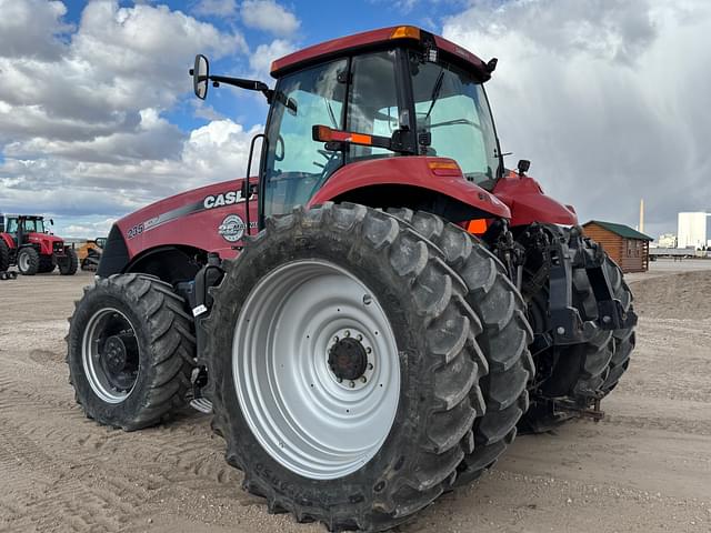 Image of Case IH Magnum 235 equipment image 3