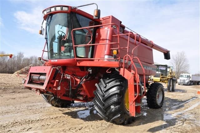 Image of Case IH 2388 equipment image 2